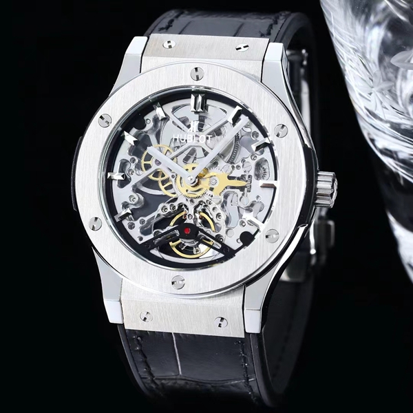 ウブロコピー時計背面デザイン